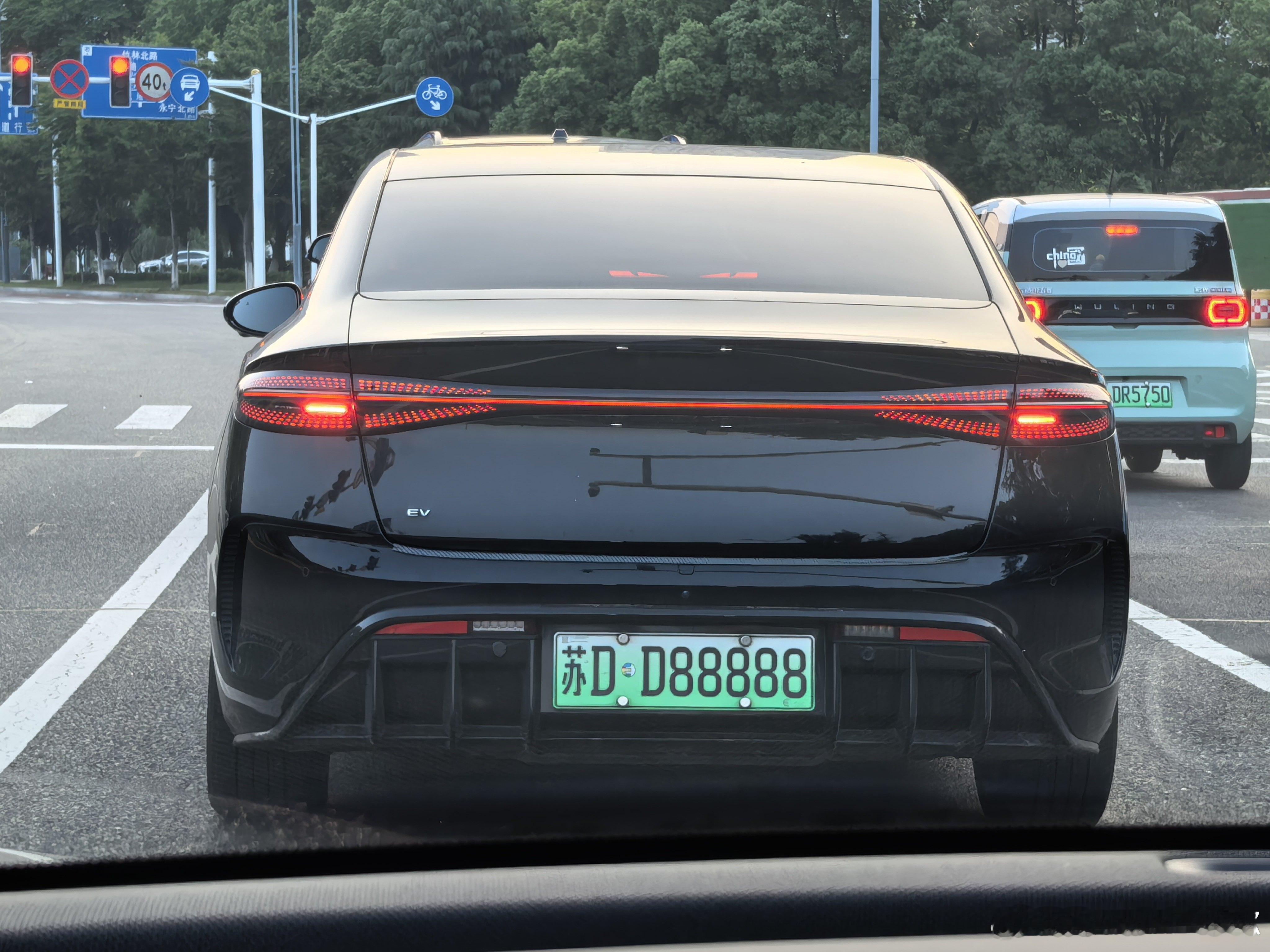 又遇到“海豹王”，海豹里的刀枪炮了比亚迪海豹我与汽车的日常