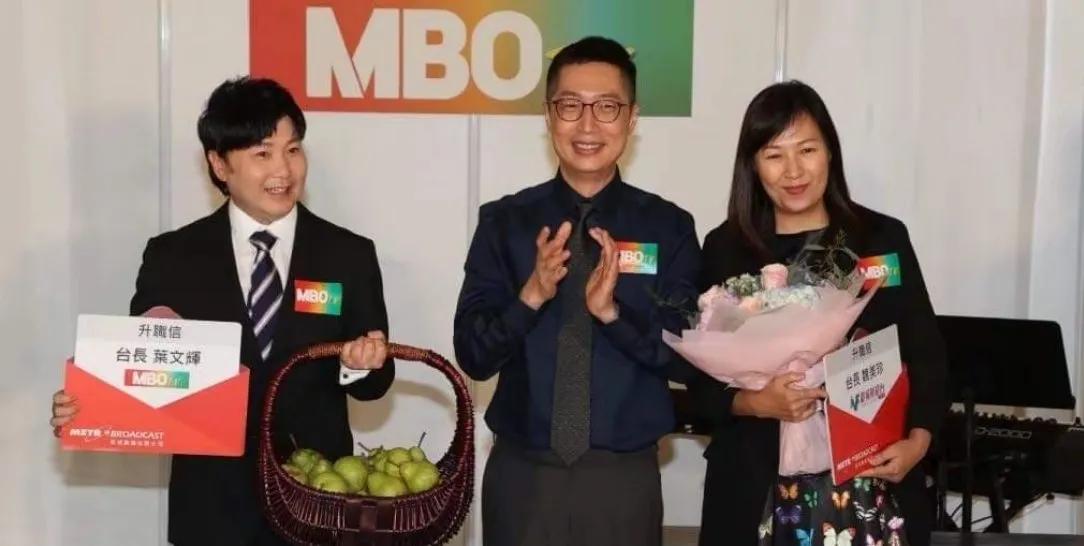 马浚伟也曾经是tvb力捧的小生，后来他逐渐淡出了屏幕，转向幕后，原来他现在在电台