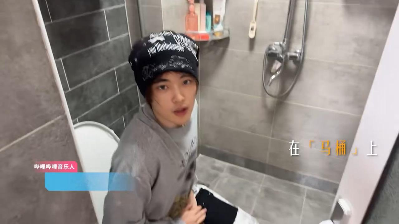 音乐界来了一群天才 我不行了吧 ，这音乐人都这么抽象嘛