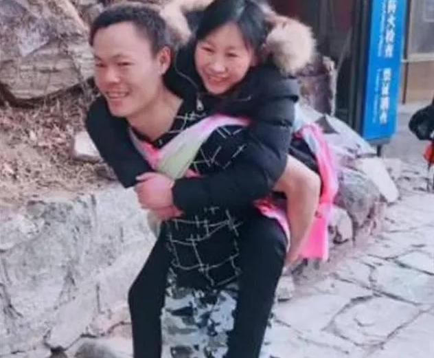 2008年，山东21岁女子为爱翻墙私奔摔成瘫痪。男友知道后，不惜与父母断绝关系，