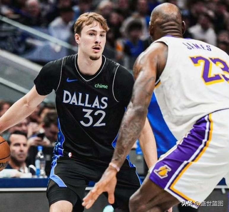 不出意外，湖人126:134输给了独行侠。
在东契奇和小里都报销后，湖人现在输赢