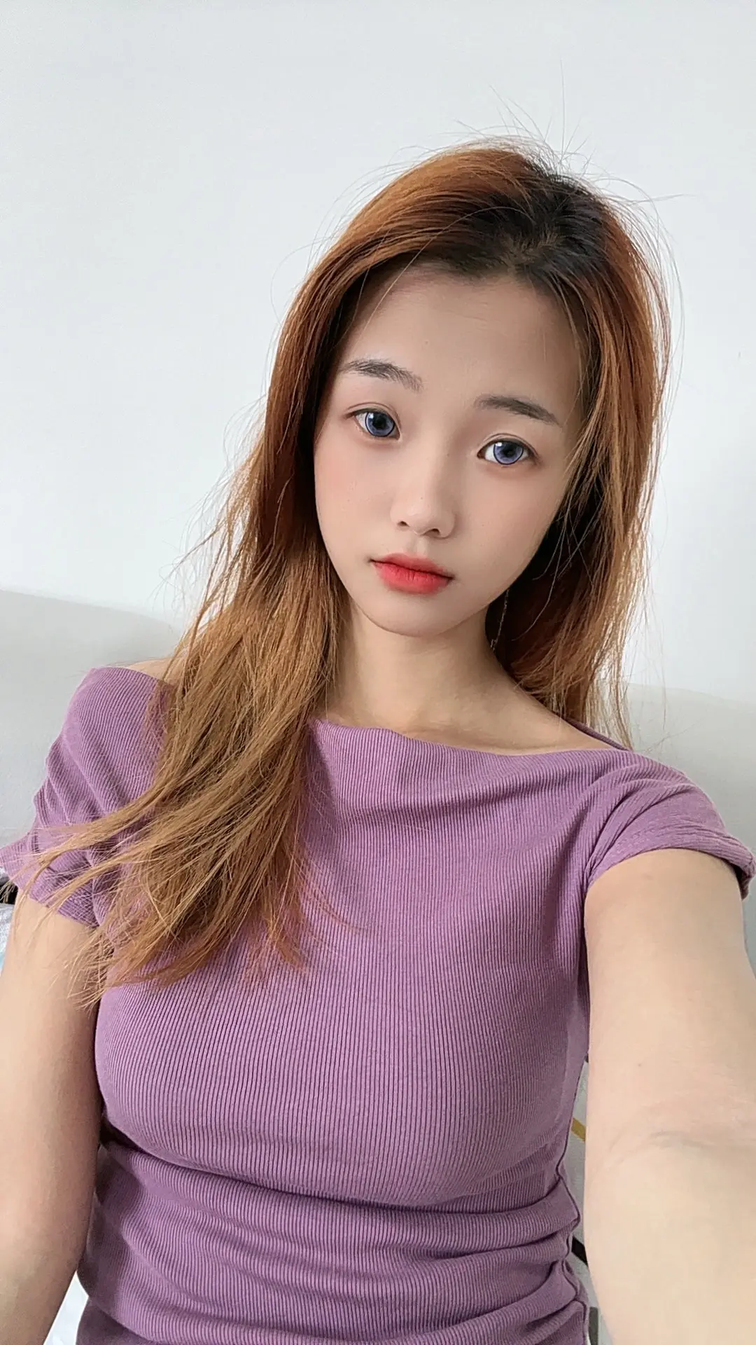 又不回信息啦，是又和你老婆和好是嗎？你說話呀