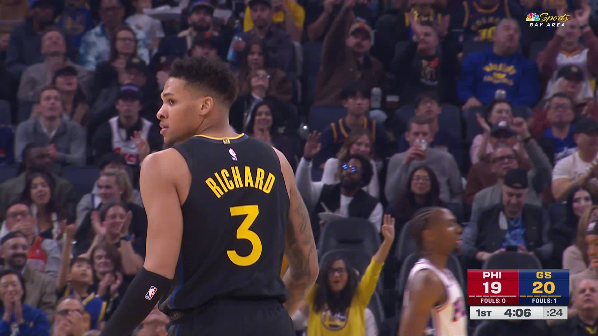 理查德底角三分👌勇士22:23费城76人。76人vs勇士