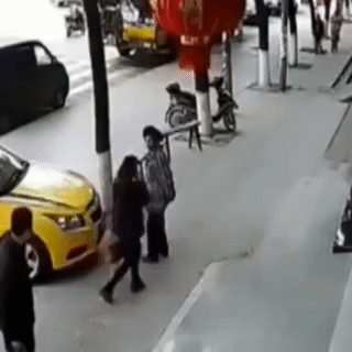 法盲啊，不论什么原因，这一脚让你悔狠终生！
这一脚是对法律的轻视，是侥幸心理作怪