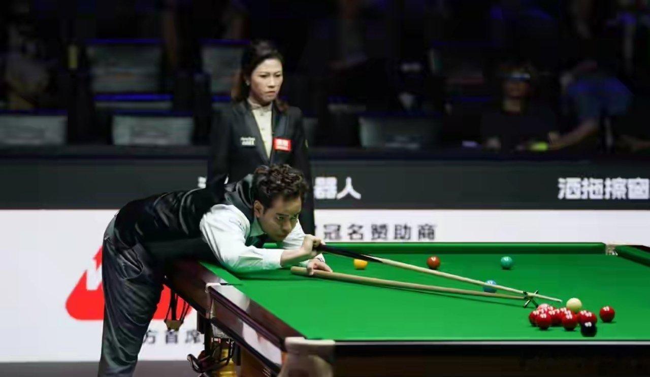 中国公开赛：桑坎姆6-5挥拳哥冲击首冠，塞大师4连鞭剑指赛会4冠北京时间8月15