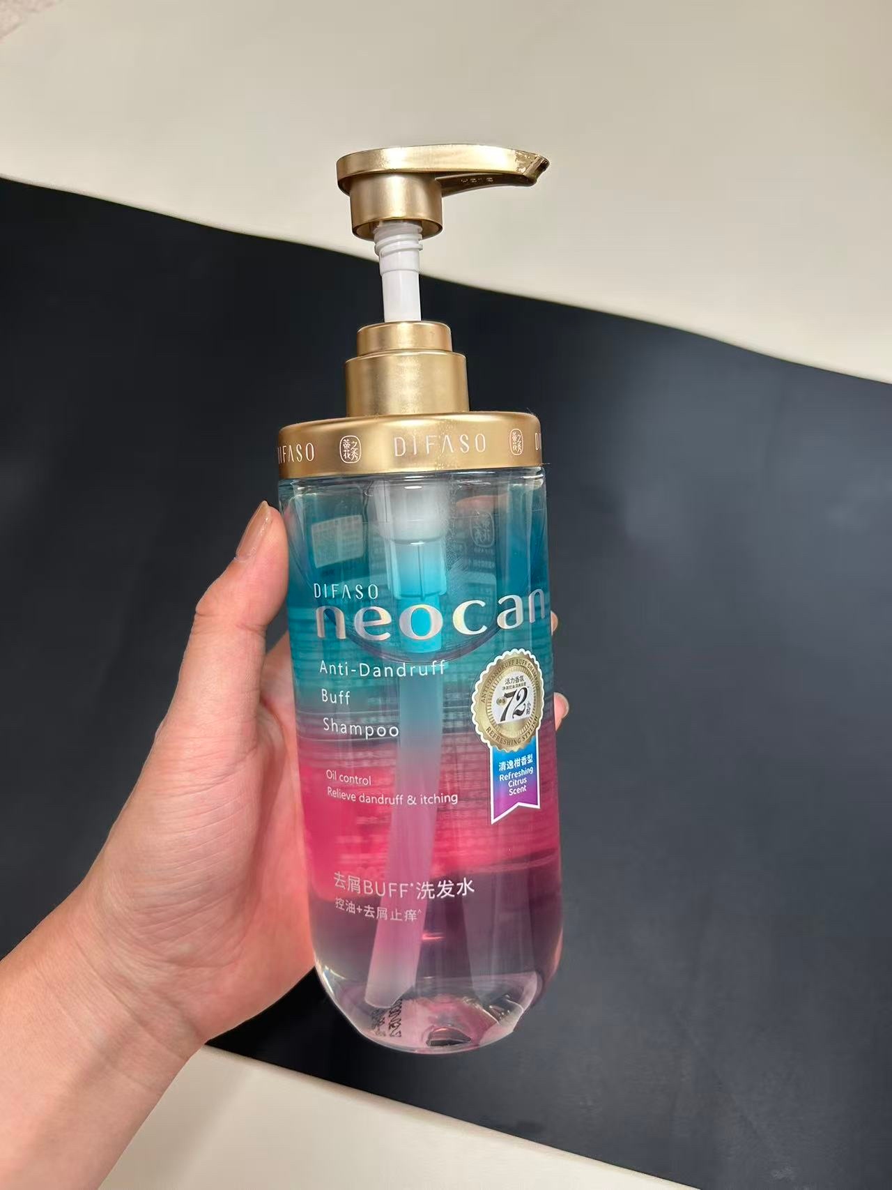 暴汗之后头皮还能这么清爽…绝了夏天一出汗头皮就油腻腻的，尤其是运动完或者军训后，