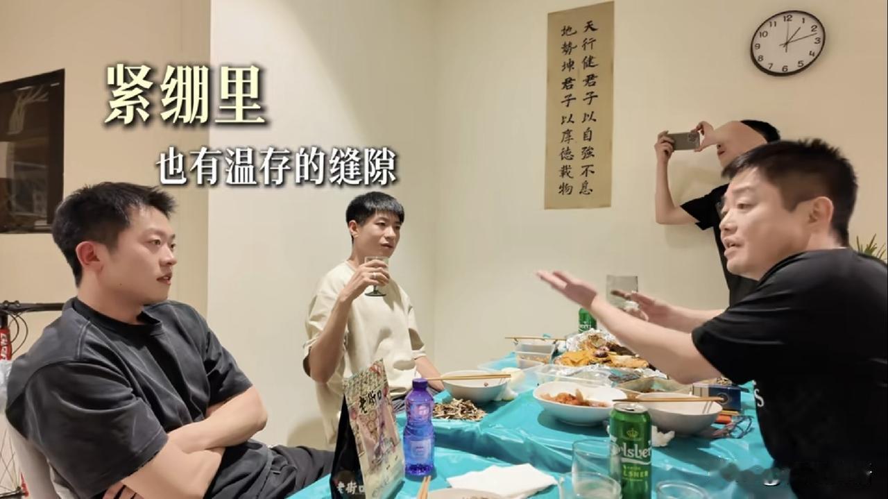 程靖淇说：“时隔7年，又回到了卡塔尔比赛，人生的故事又多了一篇”。在卡塔尔除了打