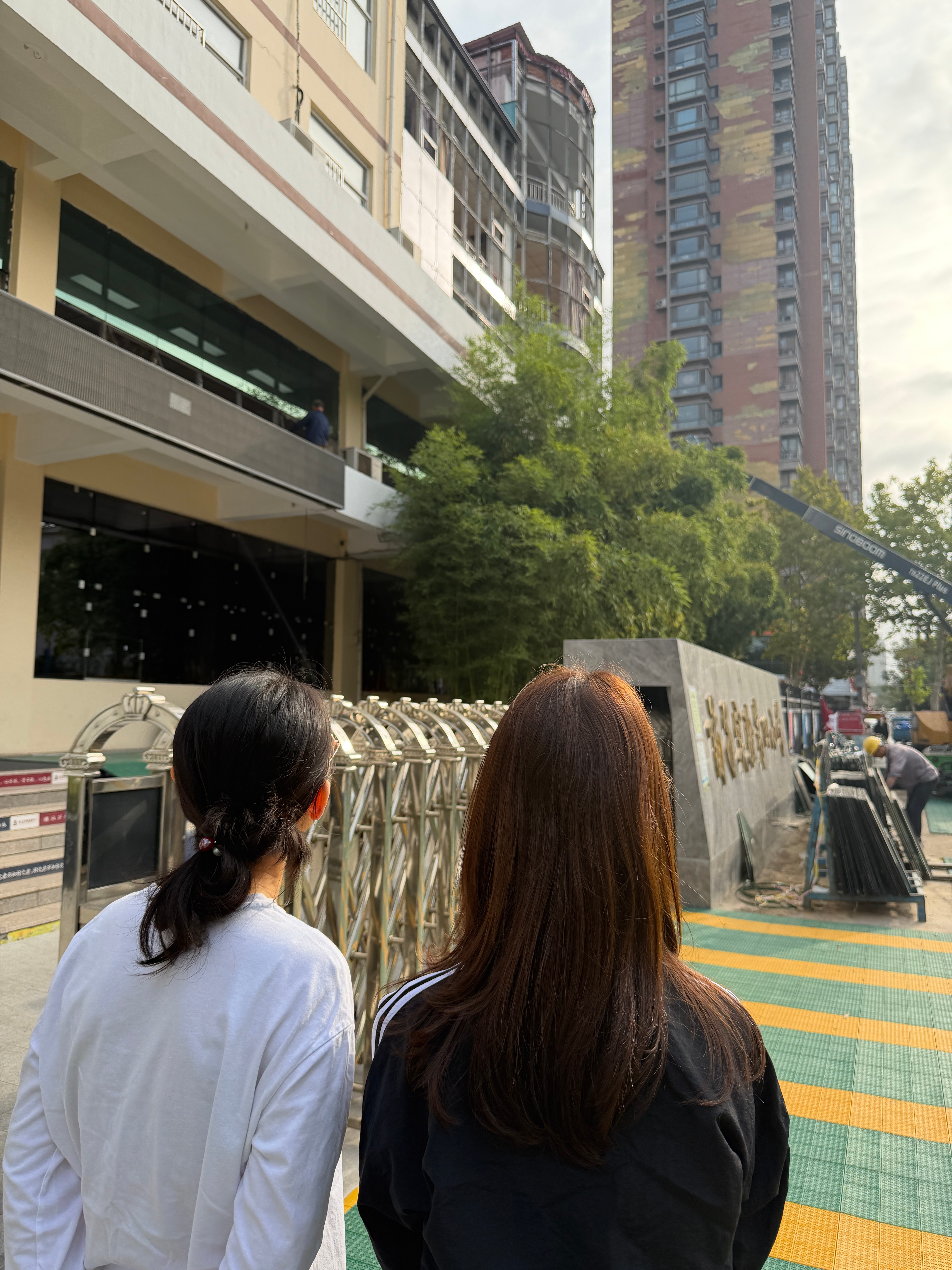 感谢装修师傅把我叫醒不然我已经忘了今天值班 ​​​