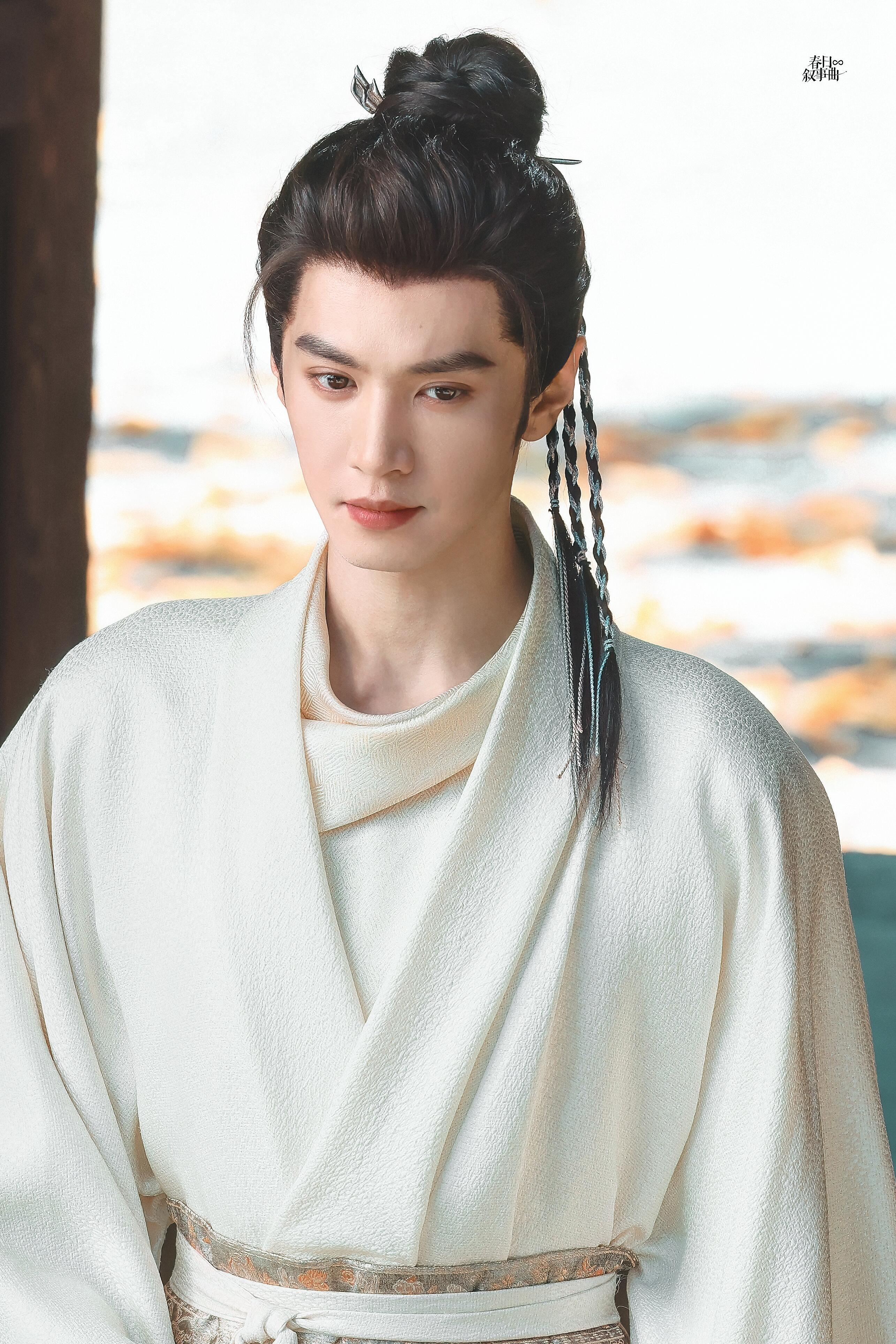 陈哲远[超话]  实力诠释什么叫“鲜衣怒马少年时”，美貌纯享版陈哲远[开学季] 