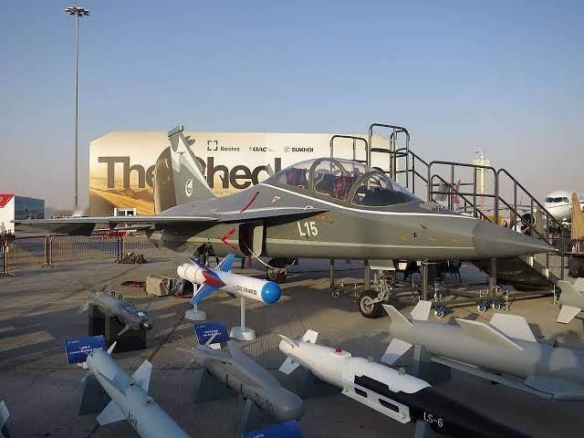 教练-10应该是中国空军飞行运作成本最低的双座多用途教练歼击机，教练-10对一般