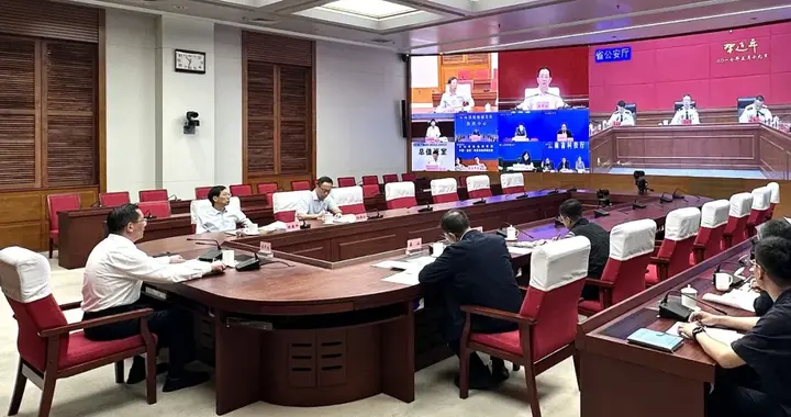 省长王予波，随机抽查值班值守工作