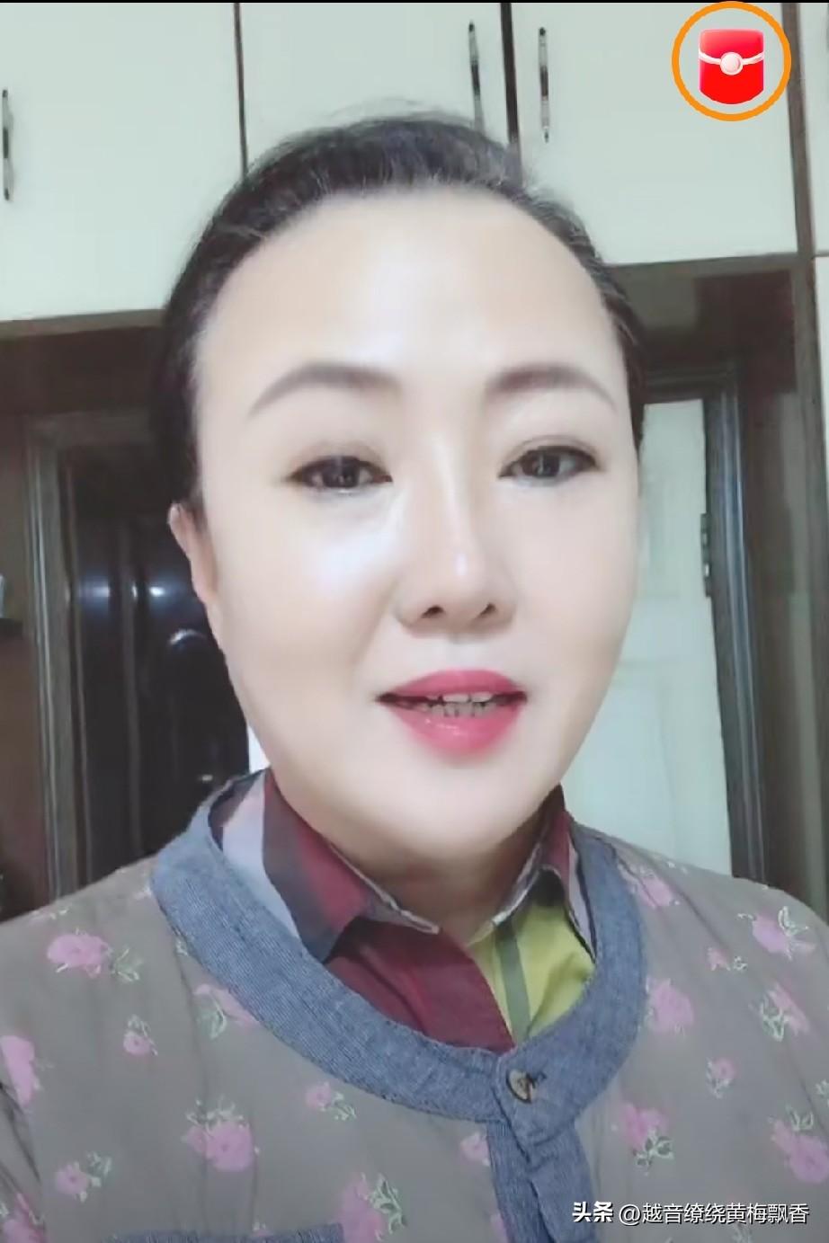 二人转演员孙立荣，在《乡村爱情》中饰演的刘英妈，相貌平平衣着朴素，性格既泼辣又干