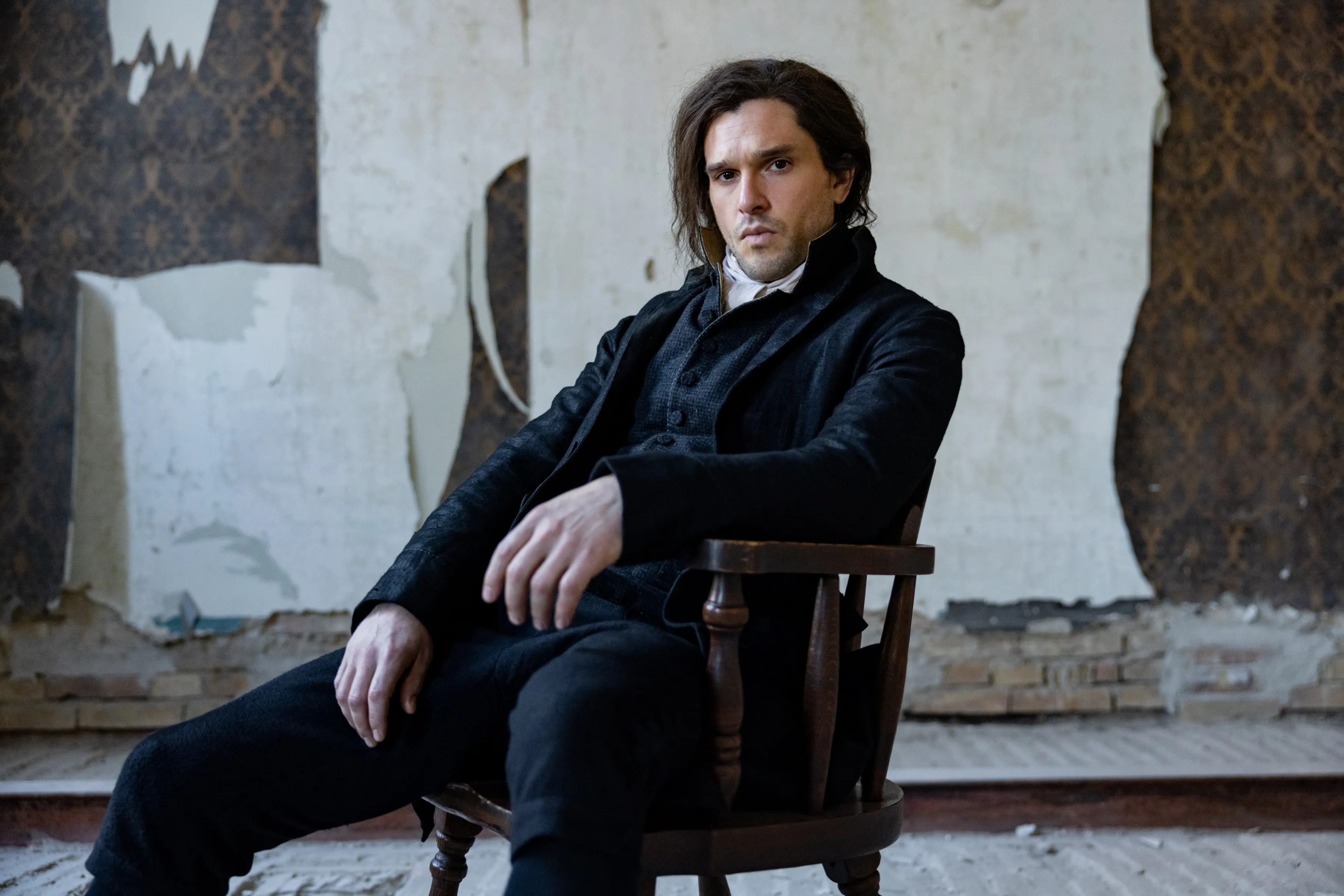 囧雪主演新版《双城记》造型曝光！！Kit Harington 将出演MGM+ 和