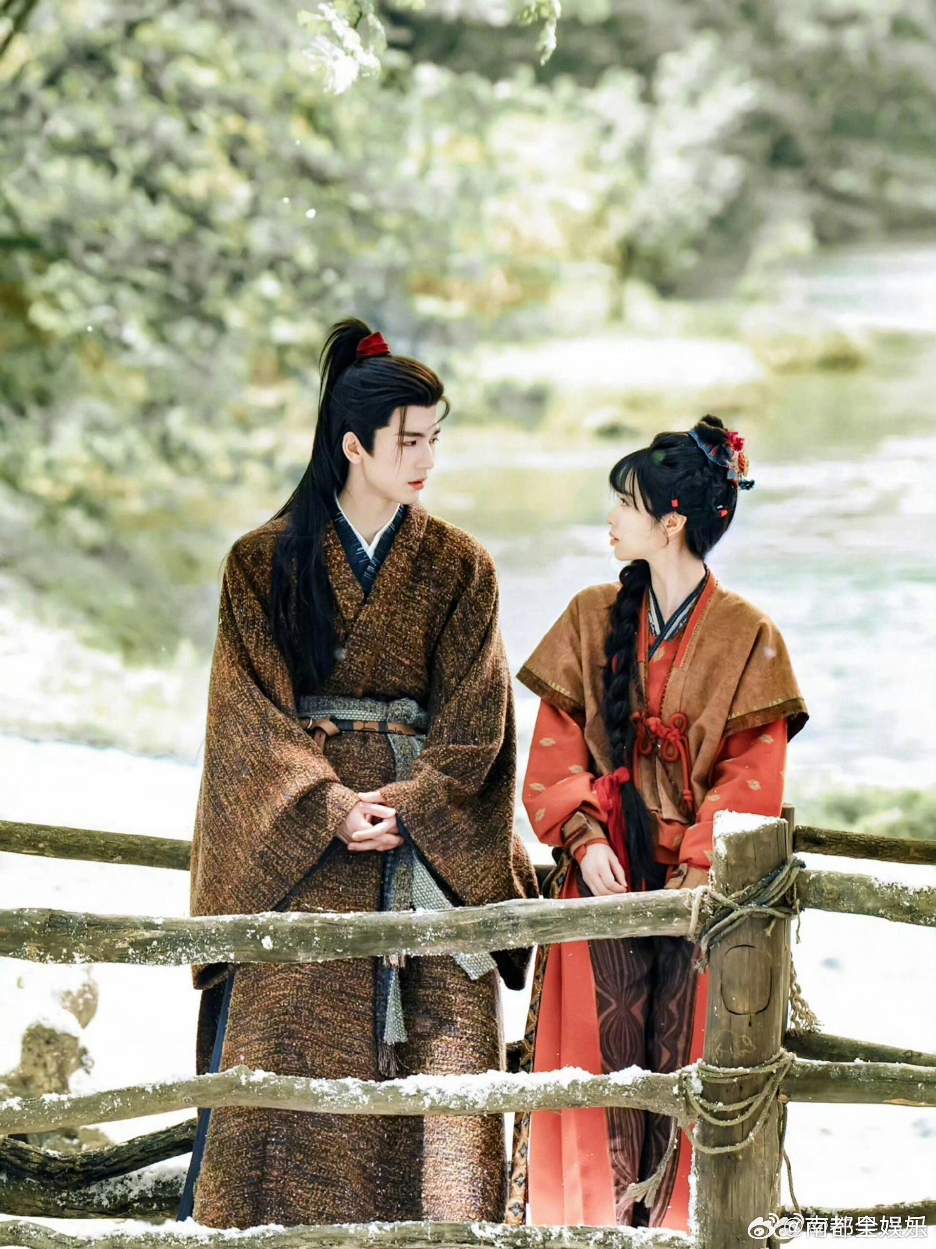 央视新闻发了逐玉国台办回应逐玉在台湾热播今日，国务院台办举行例行新闻发布会。有记