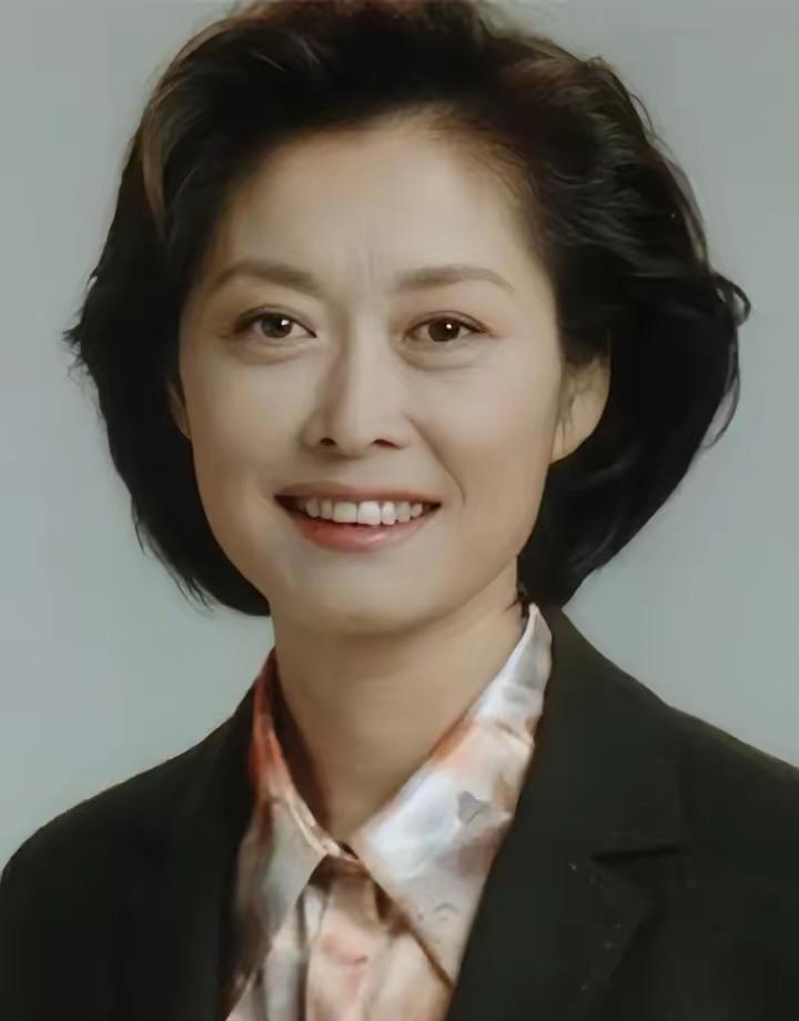 这两天央视主持人敬一丹的事，上了热搜，不听谣言，不传播，是我们每个普通人，本分应