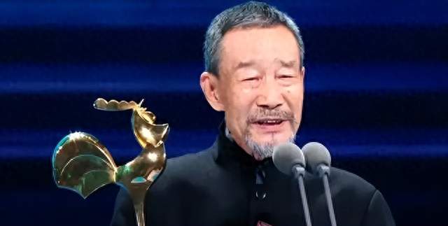 撕掉休演通知单！陪李雪健对抗癌症，这才是高级浪漫