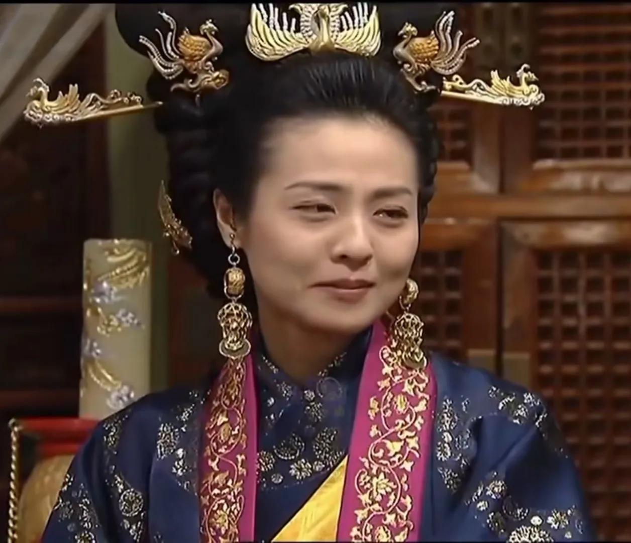 文德王后刘氏，是高丽光宗王昭的女儿，同时她也是高丽成宗王治的王后。祖母是神明太后