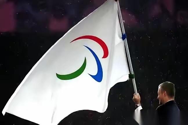 国际奥委会一巴掌甩过去，“你以后别想办奥运会了！”
结果印尼眼皮都没抬一下，“哦