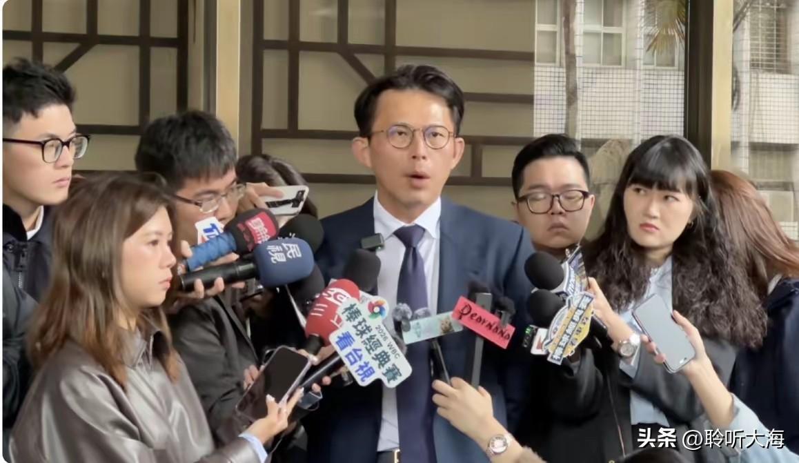谁在搞黄国昌？萧旭岑两个月前就把民进党那点套路看得明明白白，今天一件一件全应验，