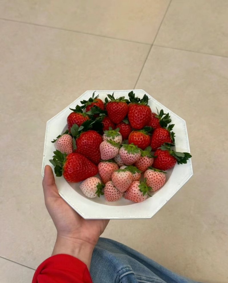 你为什么不快乐 因为你不够自私啊 你事事都为别人考虑 最后惯坏了别人委屈了自己 
