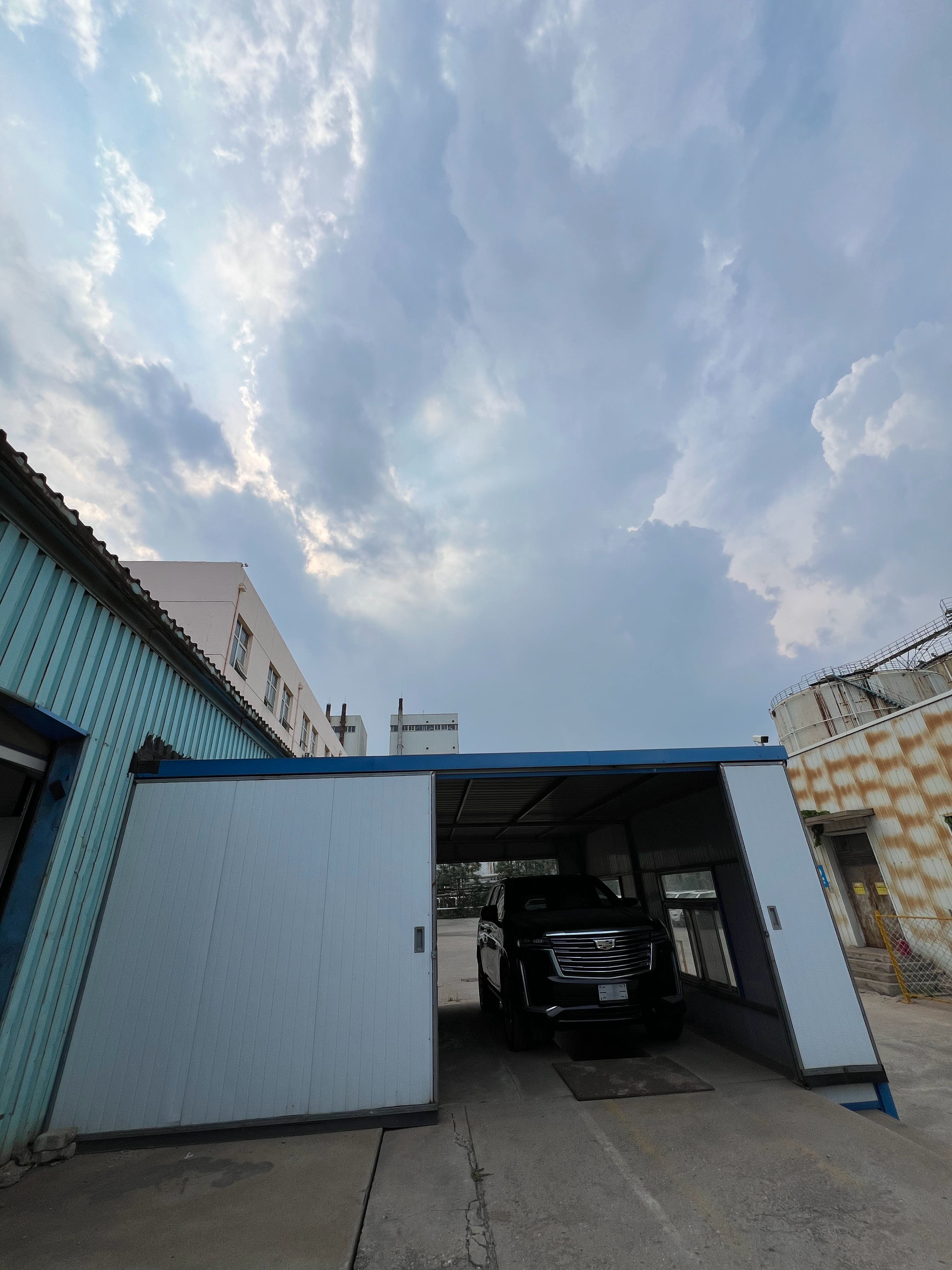 又要下雨？？？我昨天刚洗的车 天津·中国天津自由贸易试验区