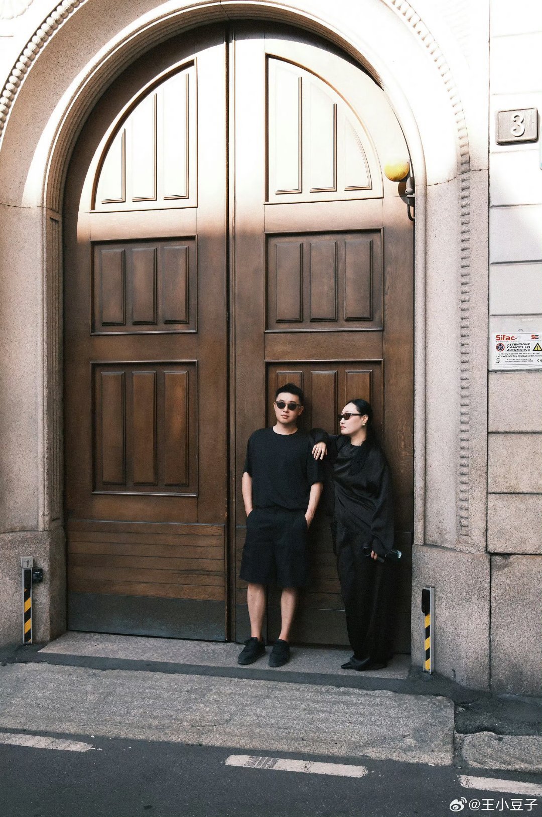 ？我他吗以为旁边是念波。 