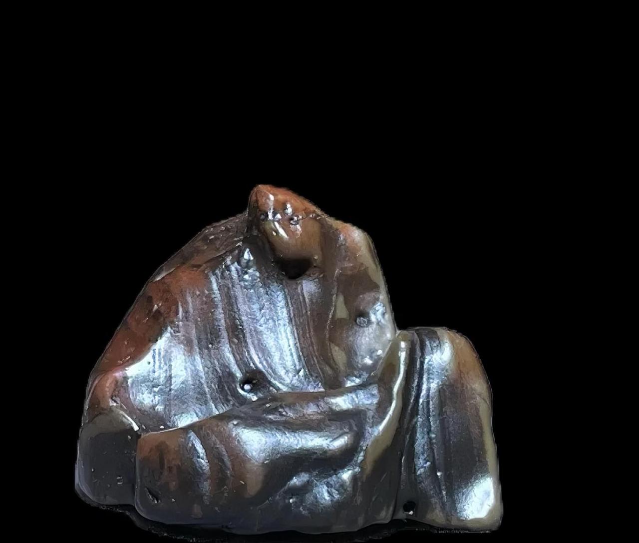 这坐姿人物感觉肢体很到位。