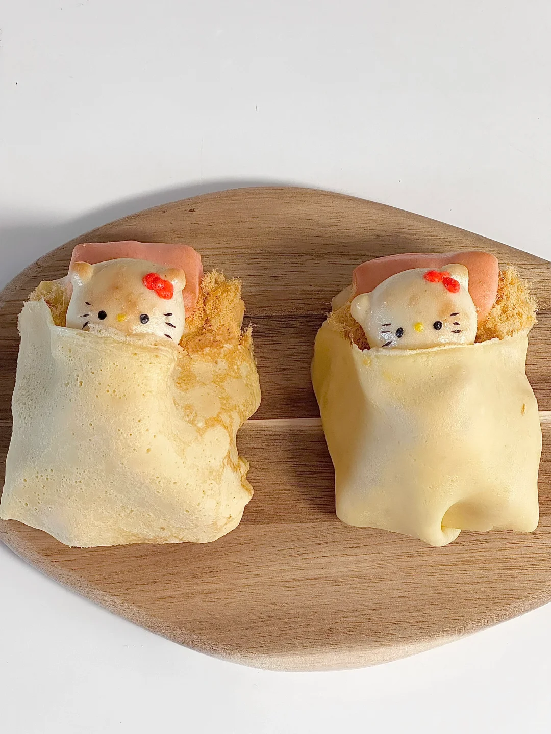 Hello Kitty睡大觉蛋皮肉松面包
