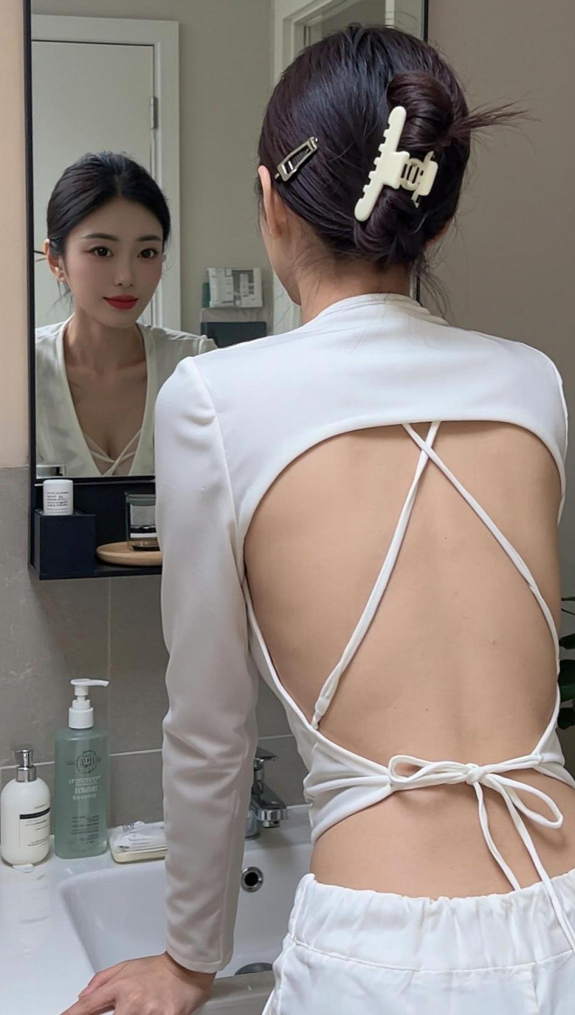 别动不动就是加V加V的 你是要给我转账 还是发红包 一开口就是请我吃饭...
