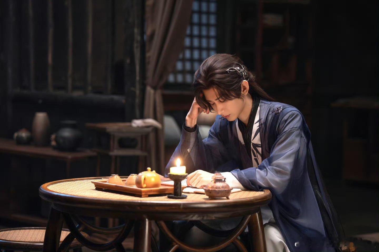 D成毅赴山海cy成毅萧秋水李沉舟肖明明遇见你，是所有故事的开始。 喜欢你，是我做