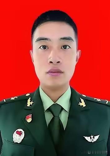 休假最后一天，他2分钟从死神手里抢回3条命。事后只说：“我是军人，应该的。”
