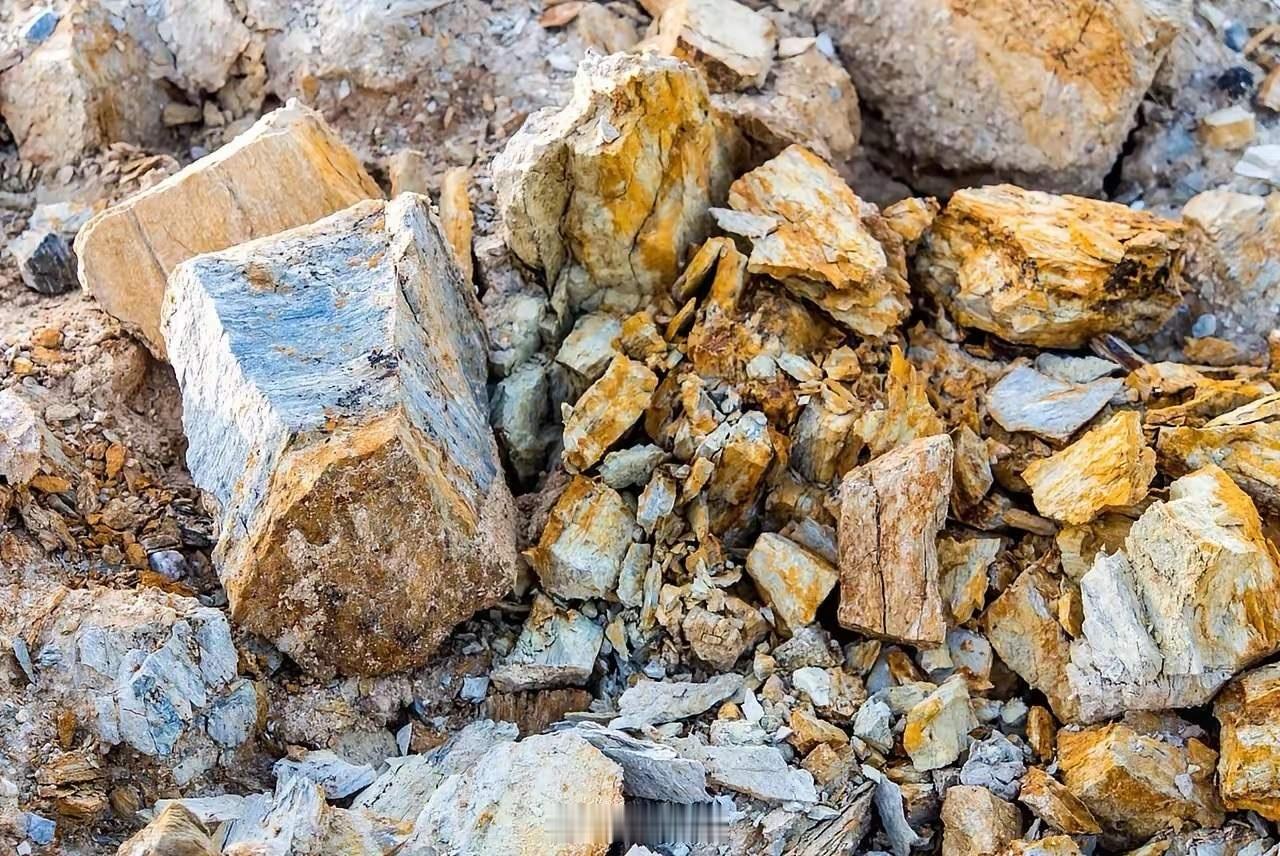 突发转向！稀土出口不卡了？中国这步棋太妙了！4月9日，商务部放出重要消息。原定的