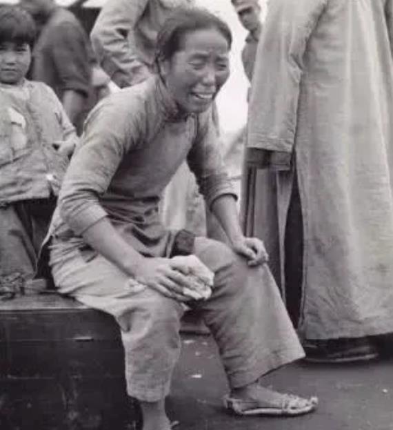 抗日战争中，我军出了不少神枪手，如果在一场战斗中可以消灭10名鬼子，已经算是天花