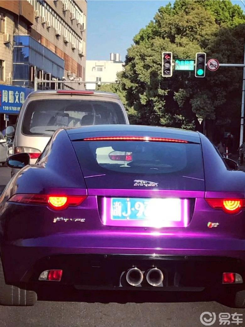 卧槽，这车好帅，路上碰到的！

卧槽，这车好帅，路上碰到的！dou是好车 我和老