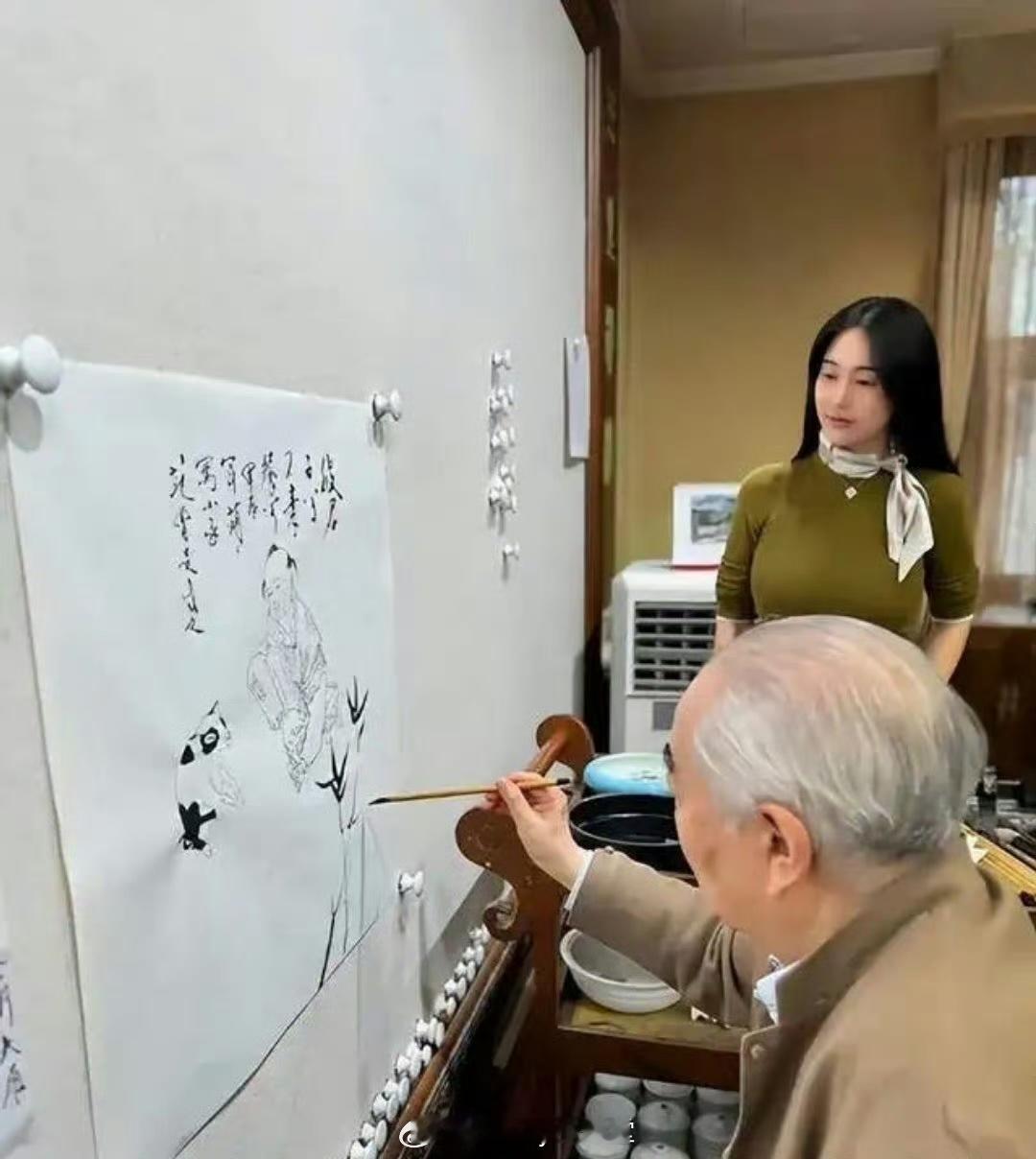 范曾称以后家里委托徐萌全面掌握 范曾发了亲笔信，可以说是本人出面回应了之前那些传