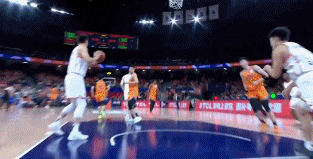 冰火两重天！CBA上海力克深圳，张镇麟10分+3板+7助+3帽，防守在线，但今天