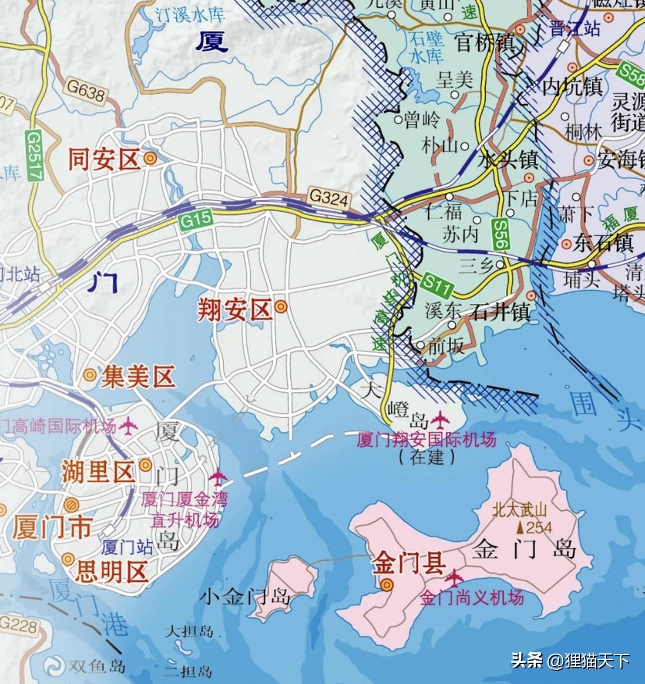 厦门岛东部正在修建厦金大桥通往大嶝岛，那边在建设翔安国际机场，预计年底就能通航，