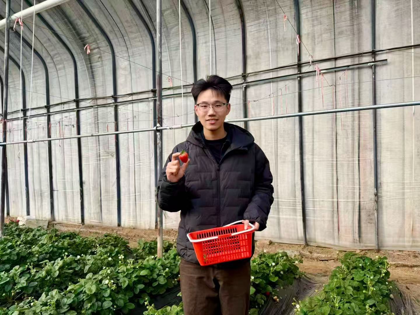 秦岭笑谈 【青春助农旅 实干兴乡村】为深入践行乡村振兴战略，引导青年学子在实践中