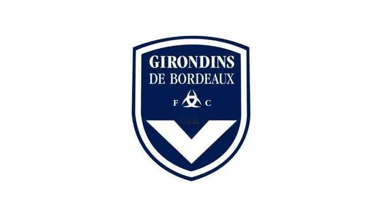 法国百年球队波尔多队当地时间周四向法国足协宣布了他们打算放弃职业队地位的意图，这