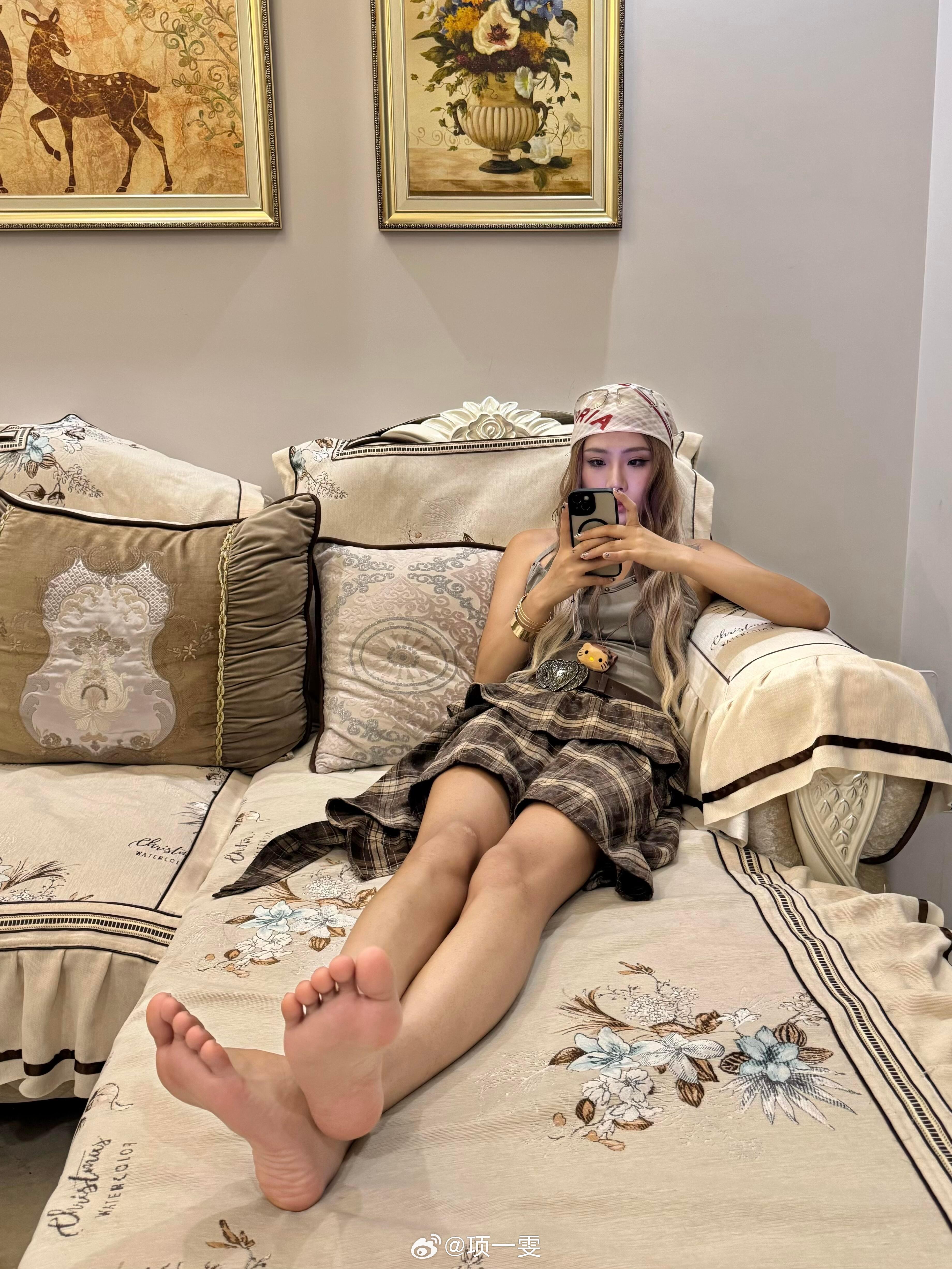 真羡慕我闺蜜这身材了，我一个女生都心动了[泪]  ​​​