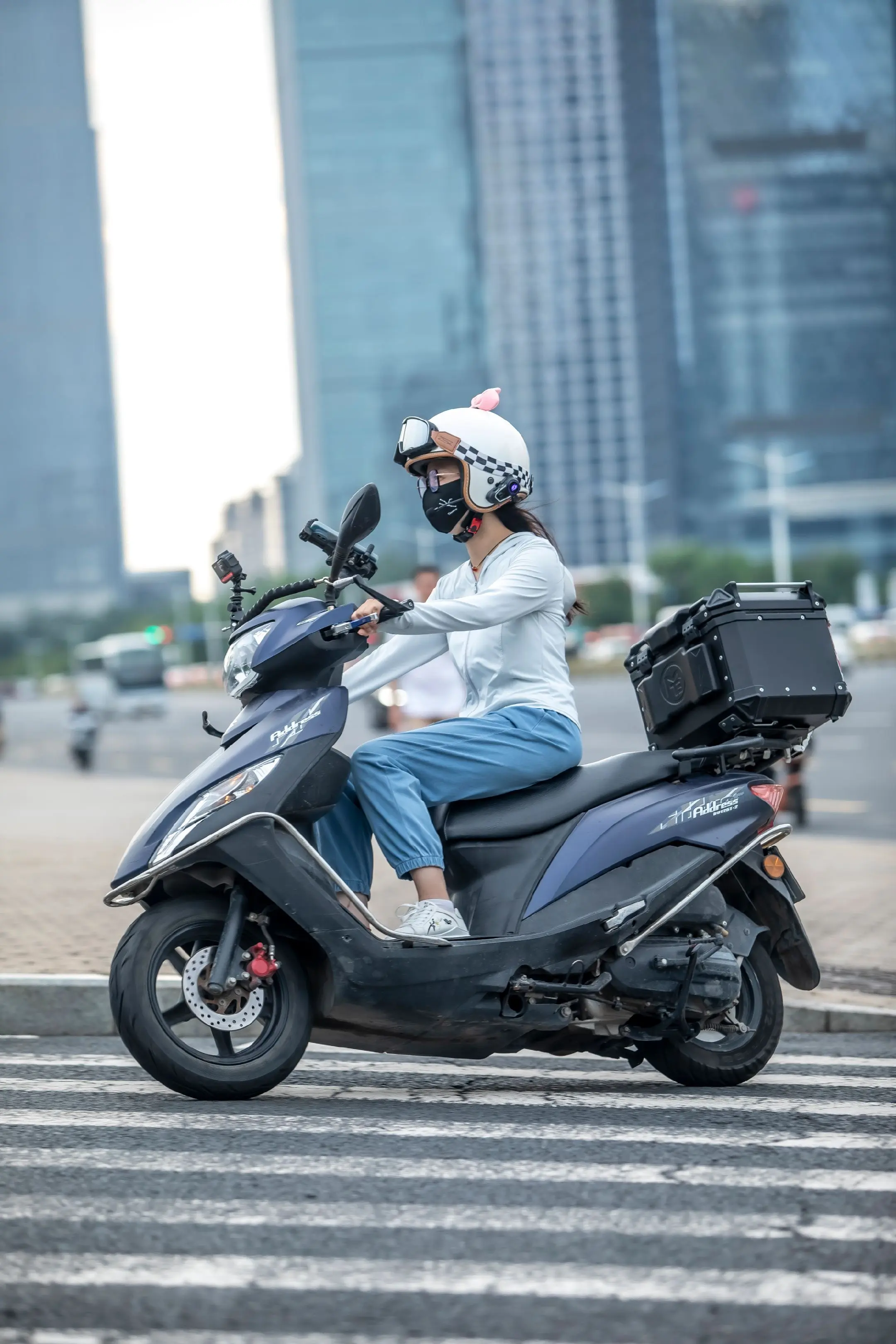 “别对我说话太大声 我怕狗”