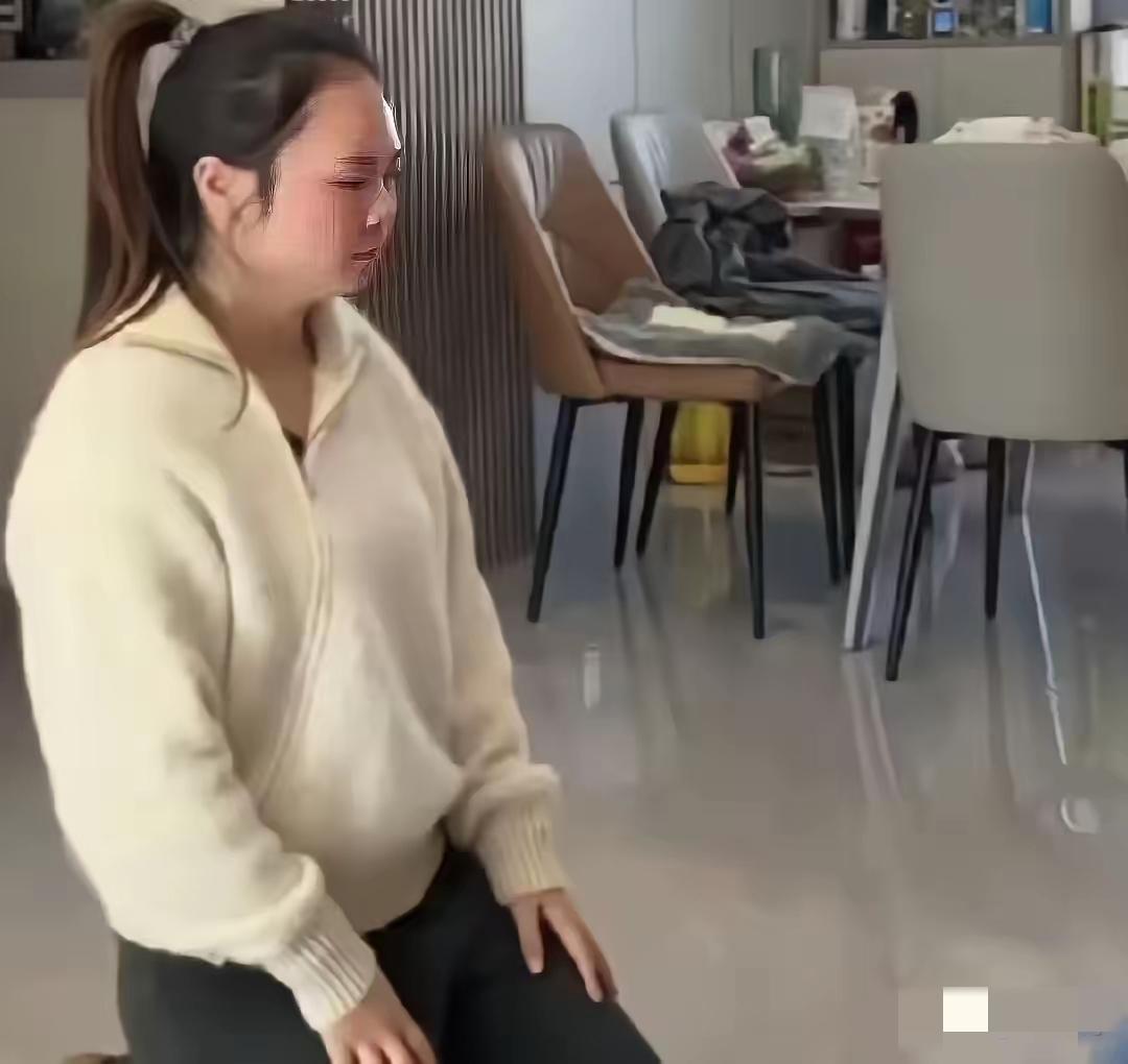 湖南，一位女子因为丈夫出轨，婚姻走到尽头。她收拾好行李准备离开，临走前没有直接走