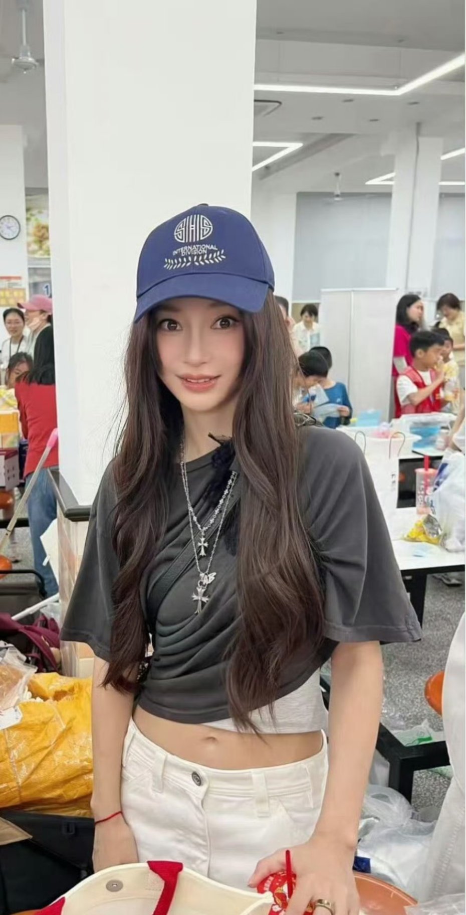 粉丝让Angelababy发自拍别用美颜粉丝让Angelababy发自拍别用美颜
