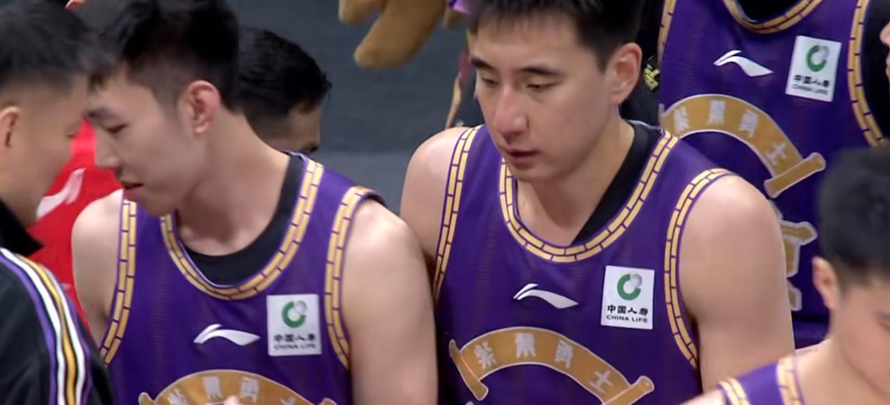 4月13日晚这场北控和山西的CBA常规赛太有看头了！赛前山西第11，北控第13。