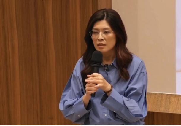 柯P判17年，郑丽文如此说！

近日，台湾岛内可谓热闹非凡。蔡正元刚刚入狱，台湾