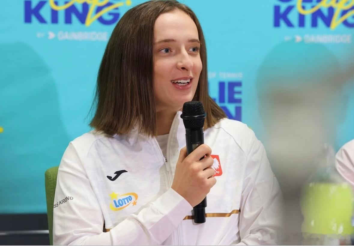 斯瓦泰克！比利简金杯BJK Play-offs阶段媒体日和训练图Iga面色状态都