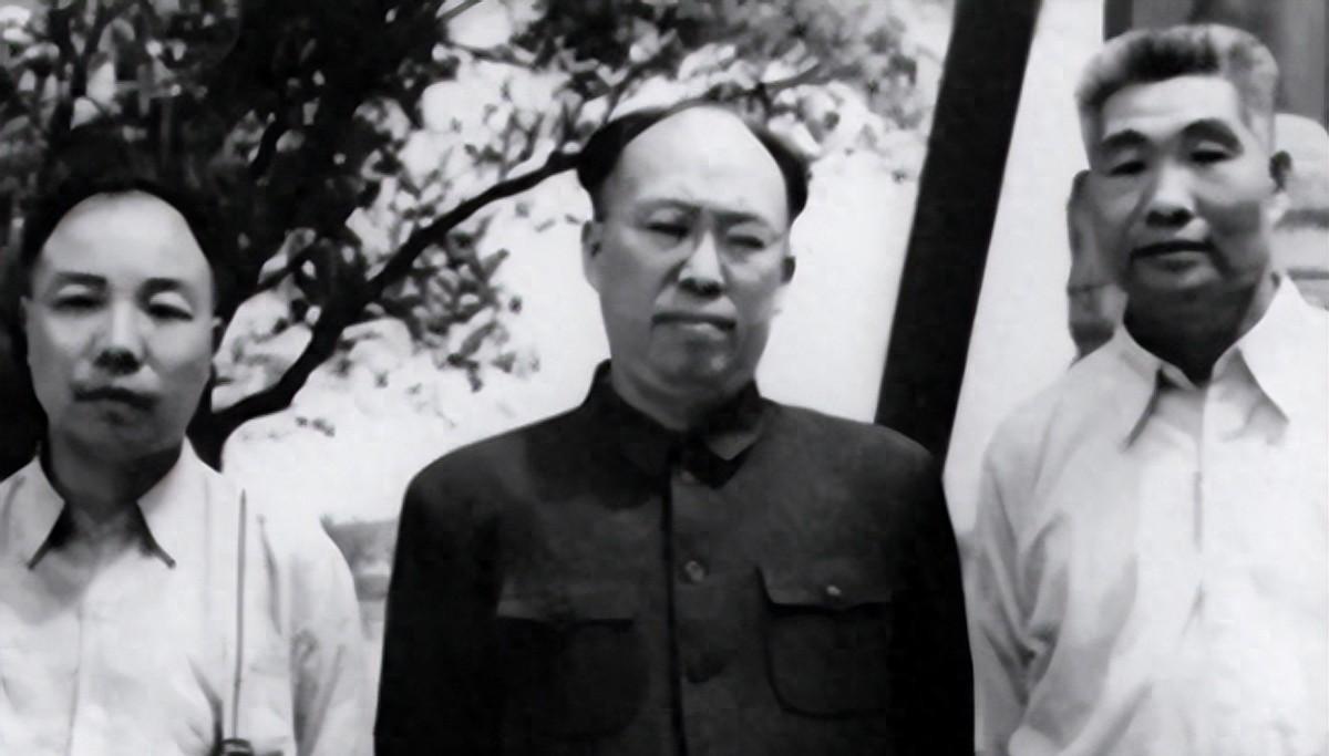 1986年韩先楚病重，陈云专程去医院探望他，韩先楚坦然表示：我决定不接受手术了