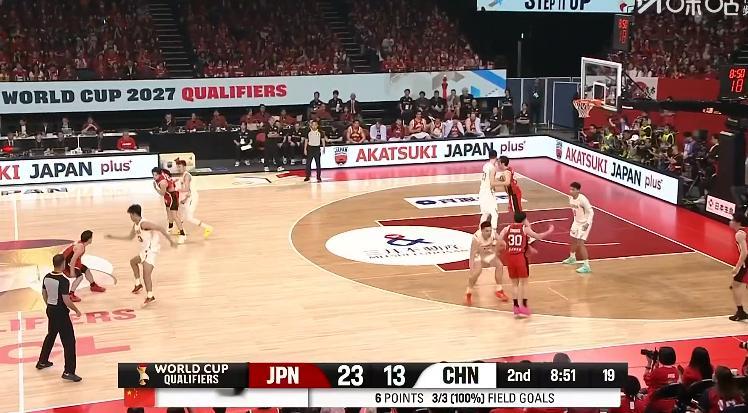 这个第一节，我深2人组的防守问题被无限放大~~王浩然防上线只能防一下，贺希宁防守