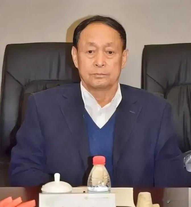 1980年，武术家庞林太作为中国武术代表团成员到日本出差，在东京参观一武术训练馆