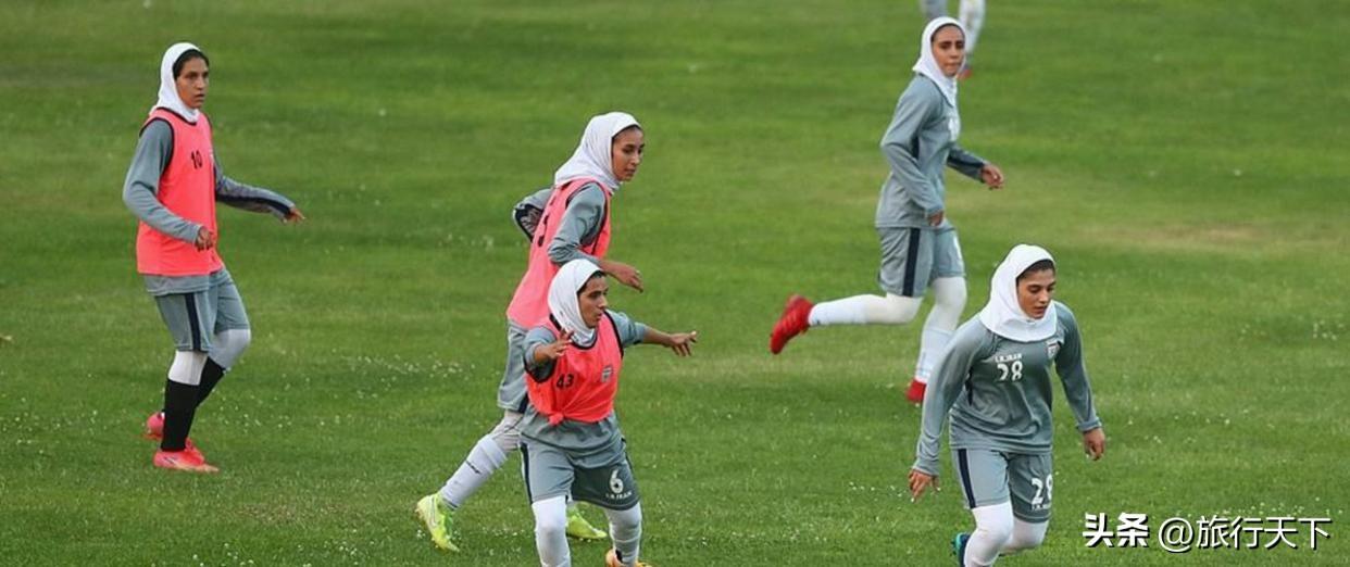 特朗普称已与澳大利亚总理就被称为战时叛徒的伊朗女足沟通，宣称五名球员已安置完毕，